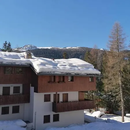 Wonderful Attic In Dolomite's Heart *